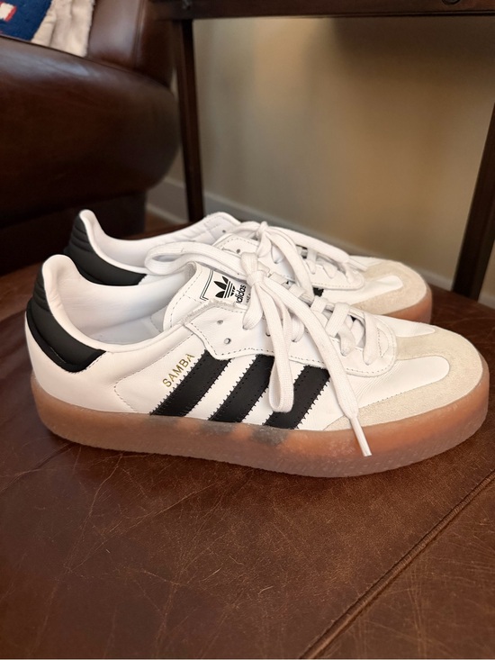 adidas Shoes - Adidas Women’s Sambae Sneakers in White & Black with Gum Sole. Sz 8.5. EUC.